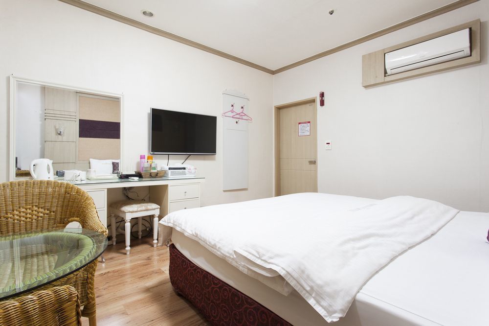 Ns Hotel Changwon Exterior photo