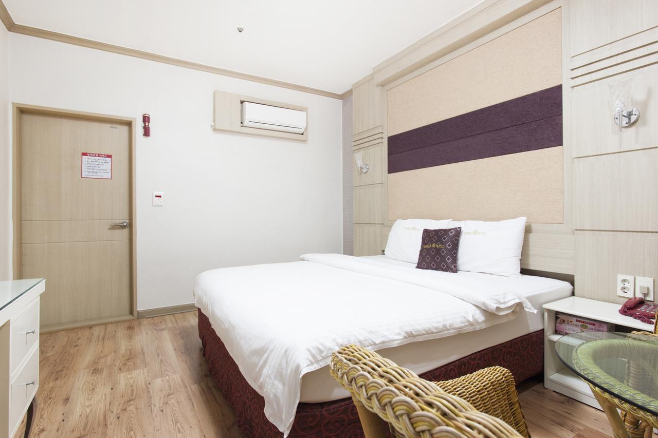 Ns Hotel Changwon Exterior photo
