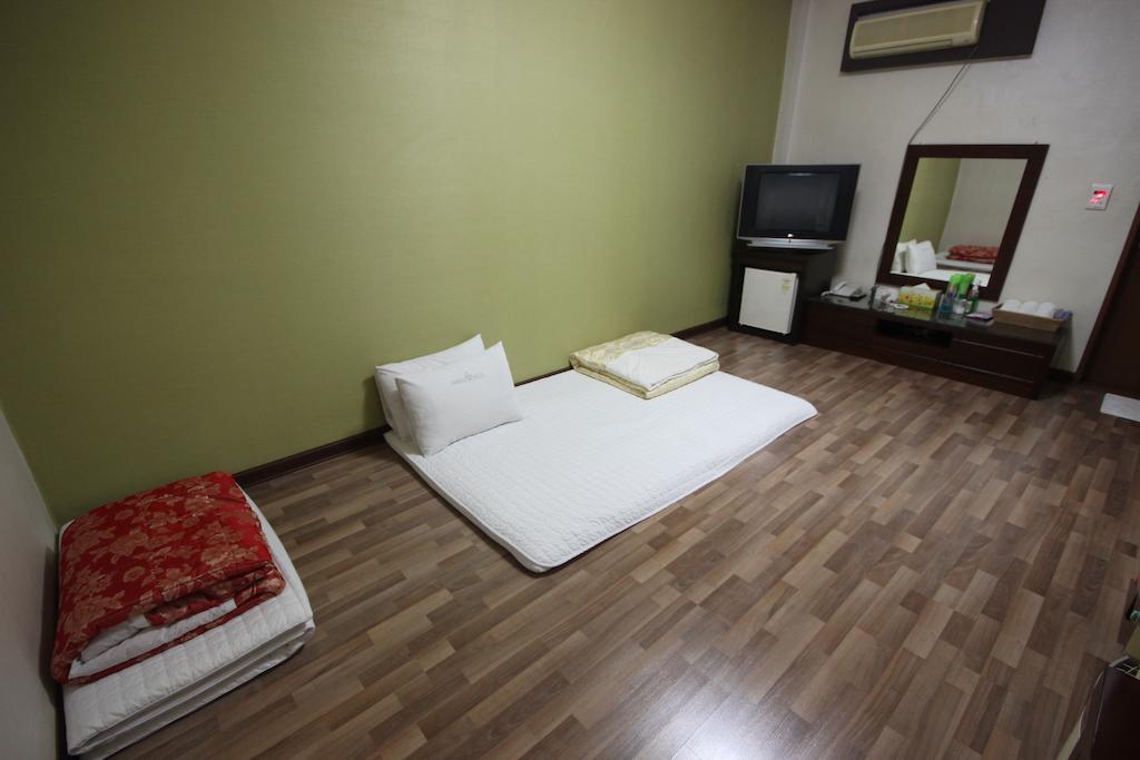Ns Hotel Changwon Exterior photo